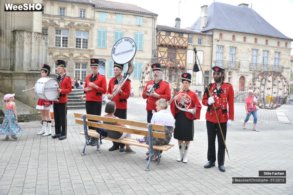 10/15 photos du spectacle Stille Fanfare