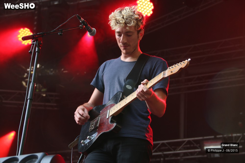 12/32 photos du spectacle Grand Blanc