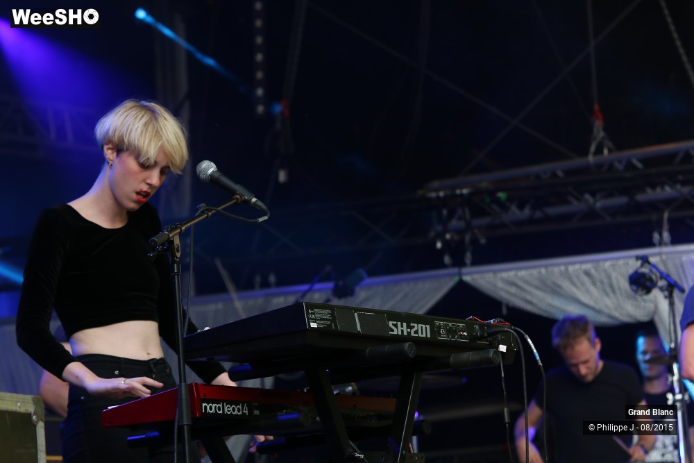 14/32 photos du spectacle Grand Blanc