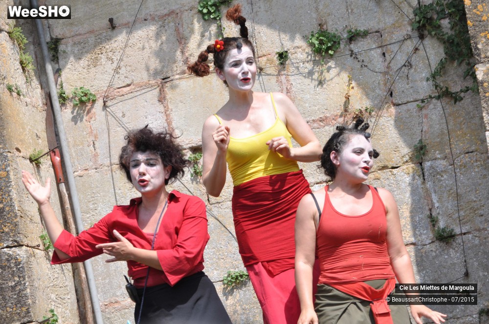 1/43 photos du spectacle Les Miettes de Margoula