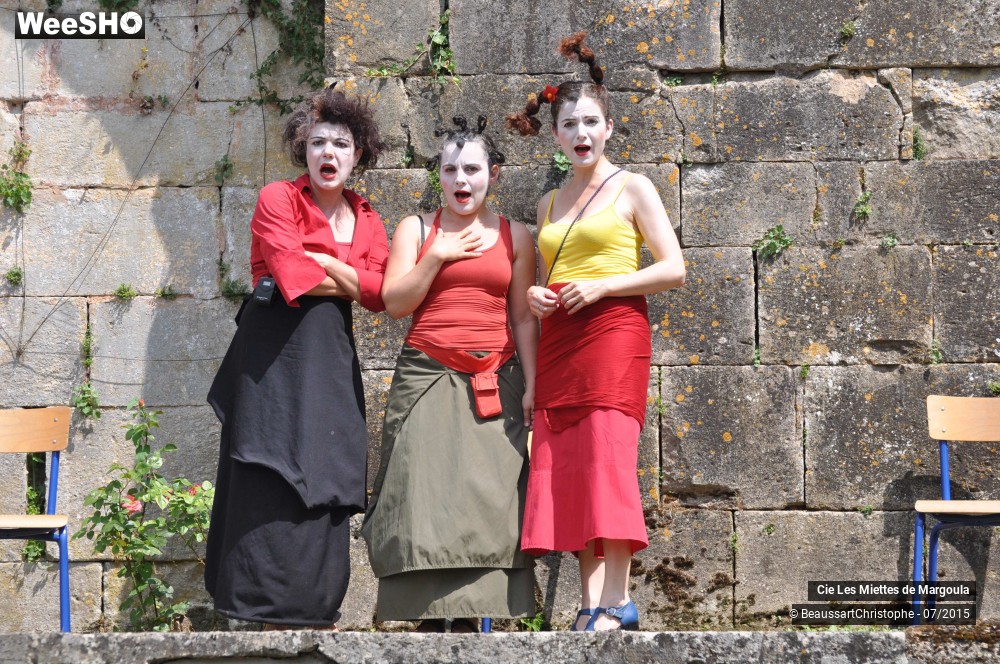 26/43 photos du spectacle Les Miettes de Margoula