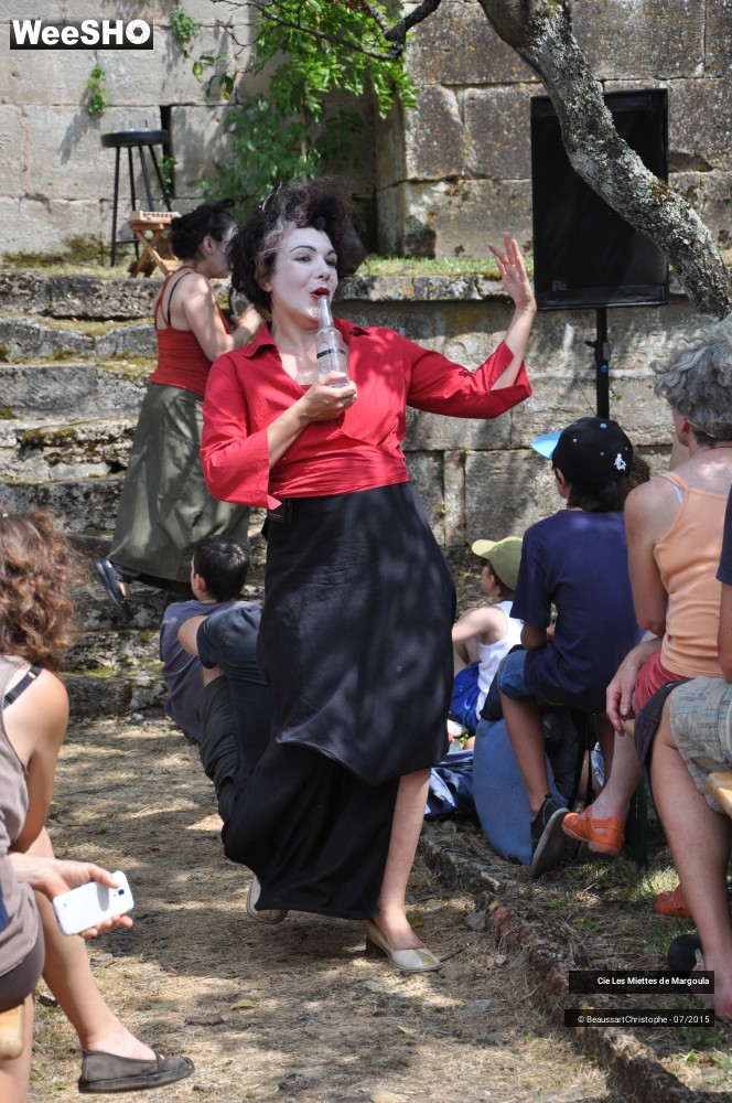 29/43 photos du spectacle Les Miettes de Margoula