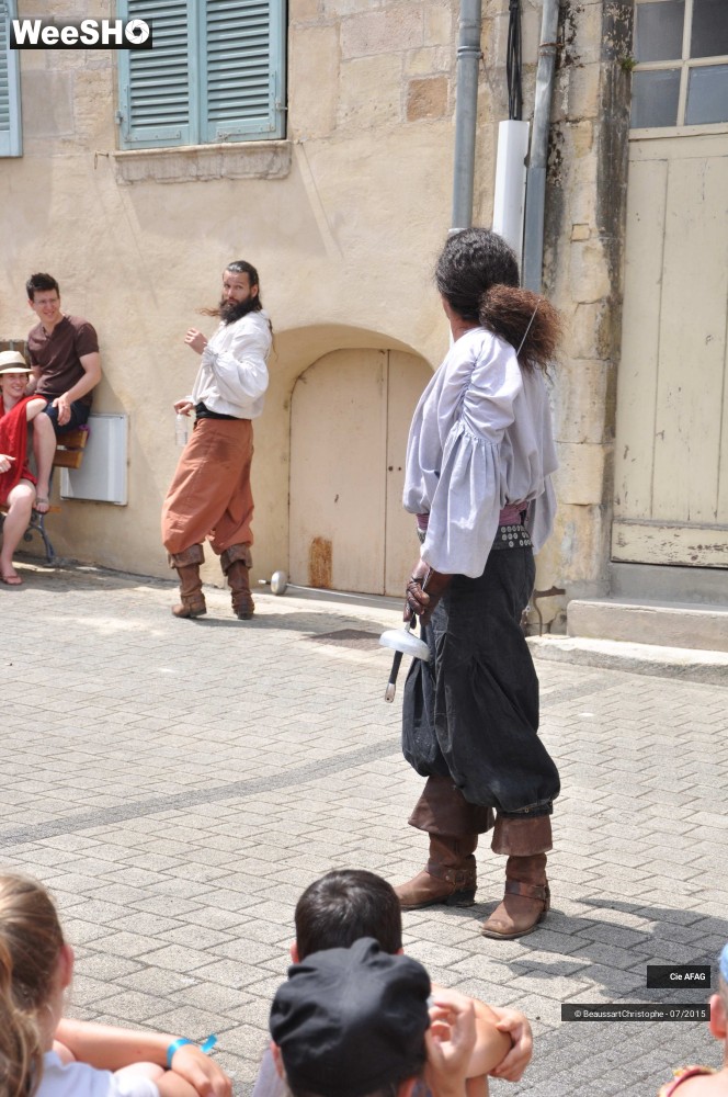 19/47 photos du spectacle L'histoire des 3 Mousquetaires racontée à Deux en 1/2 heure