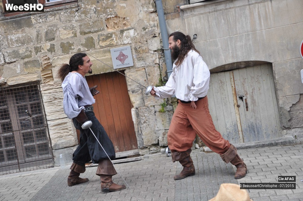 29/47 photos du spectacle L'histoire des 3 Mousquetaires racontée à Deux en 1/2 heure