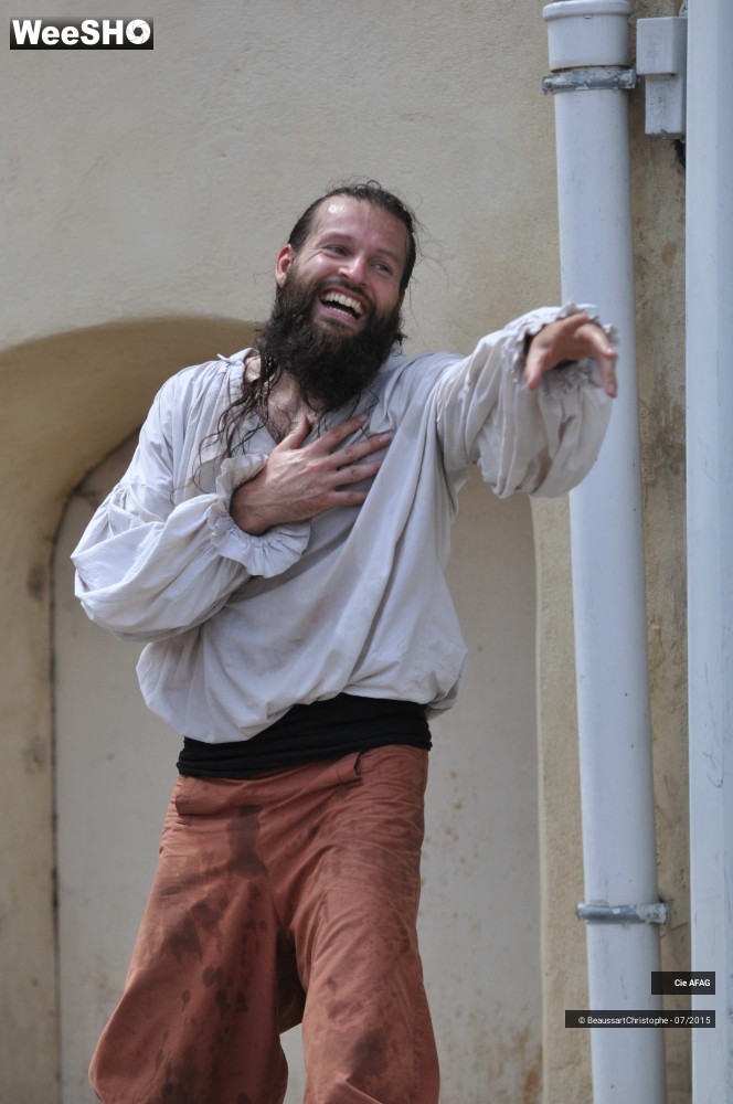 38/47 photos du spectacle L'histoire des 3 Mousquetaires racontée à Deux en 1/2 heure
