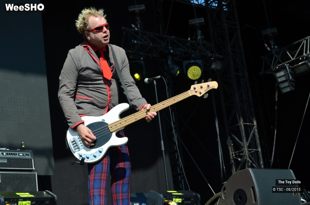 16/19 photos du spectacle The Toy Dolls