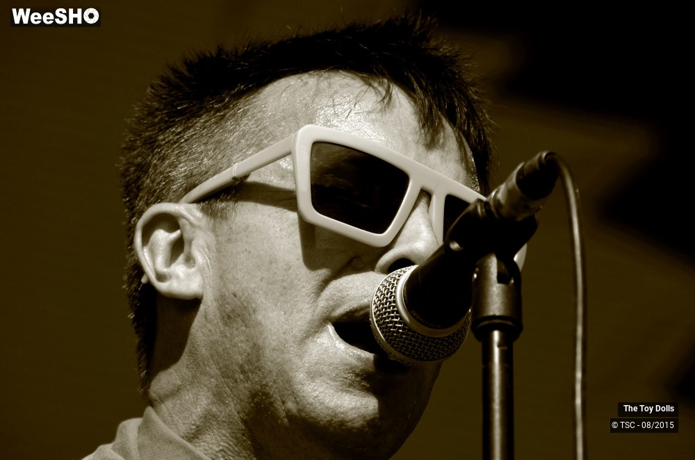 19/19 photos du spectacle The Toy Dolls