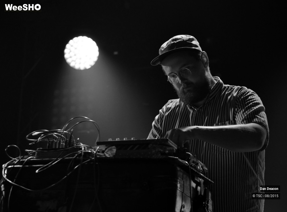 12/12 photos du spectacle Dan Deacon