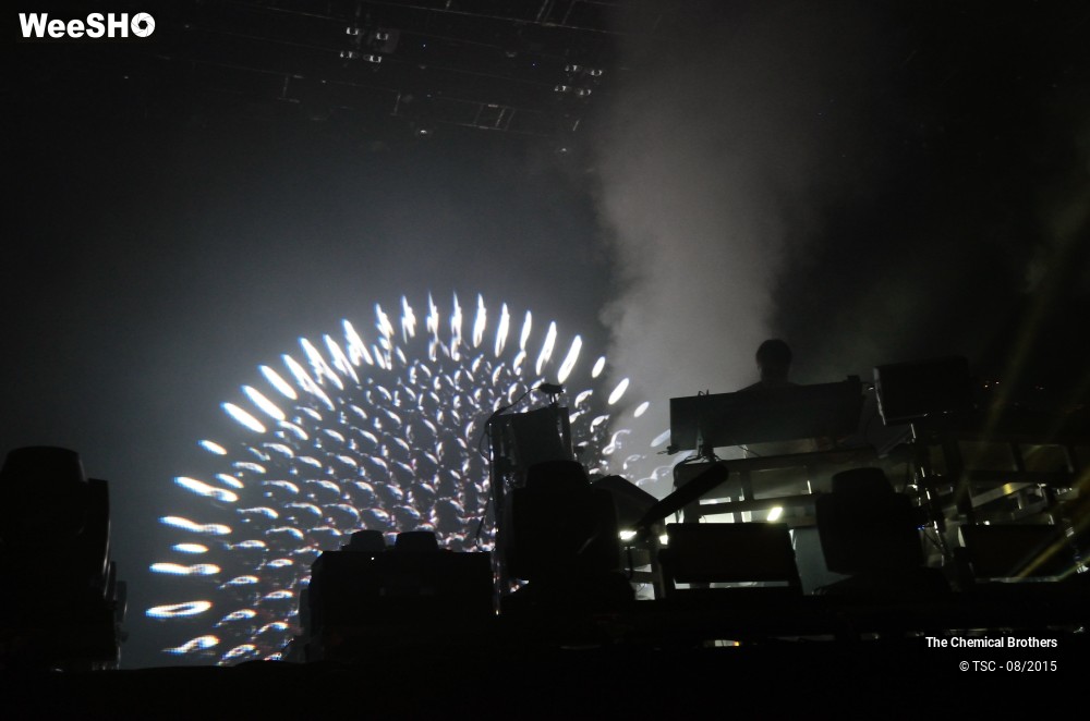 3/7 photos du spectacle The Chemical Brothers
