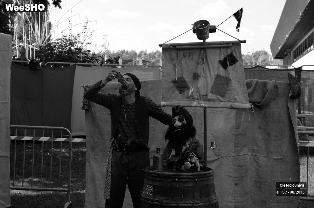 1/6 photos du spectacle La véritable histoire du terrible Barbe-noire