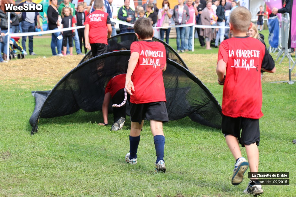 20/45 photos du spectacle Junior