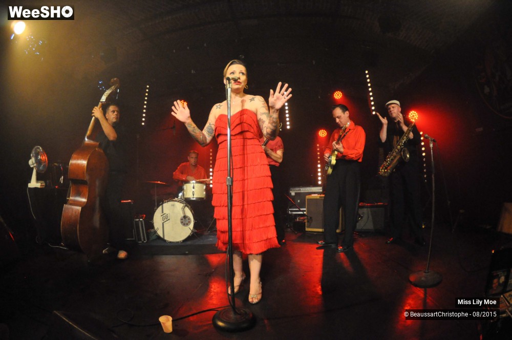 23/35 photos du spectacle Miss Lily Moe