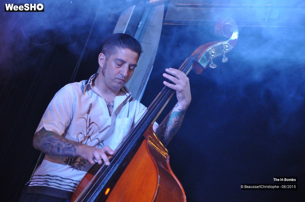 18/24 photos du spectacle The H-Bombs