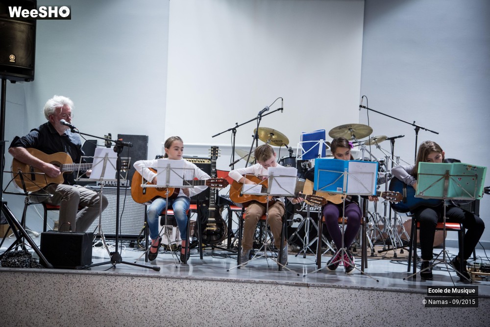 10/19 photos du spectacle Ecole de guitare