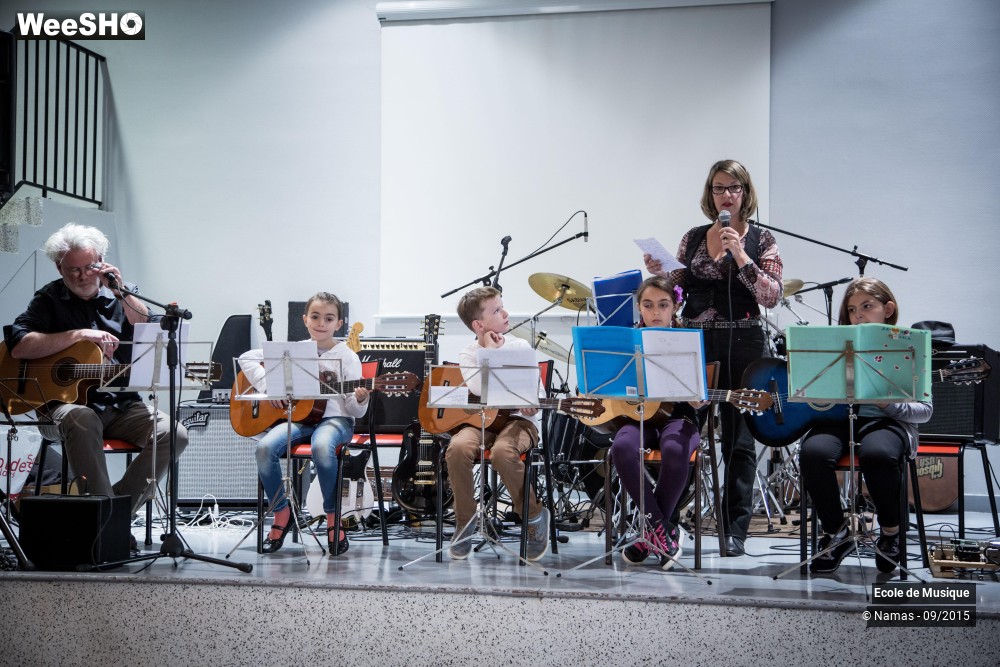 19/19 photos du spectacle Ecole de guitare