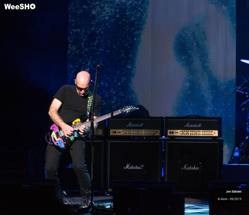1/22 photos du spectacle Joe Satriani
