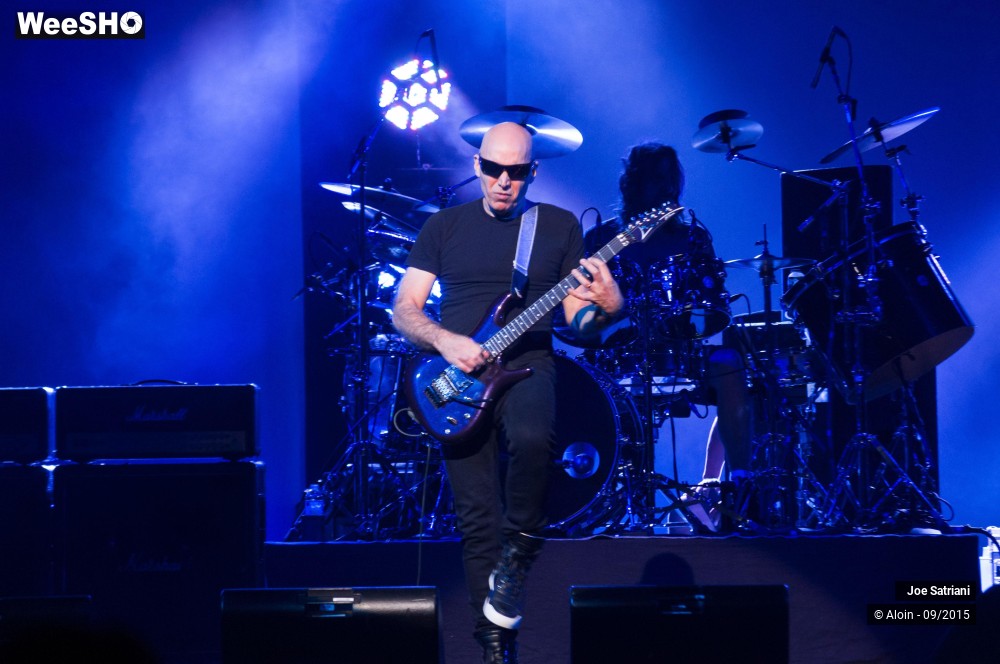 3/22 photos du spectacle Joe Satriani