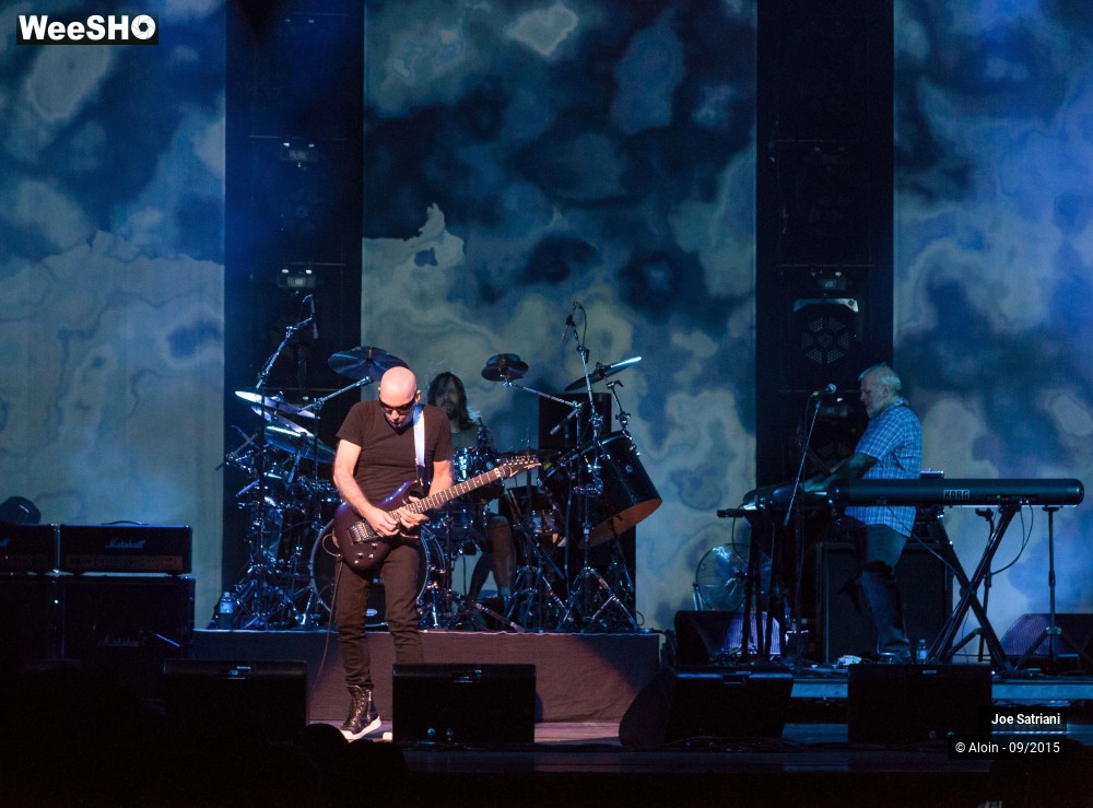 9/22 photos du spectacle Joe Satriani
