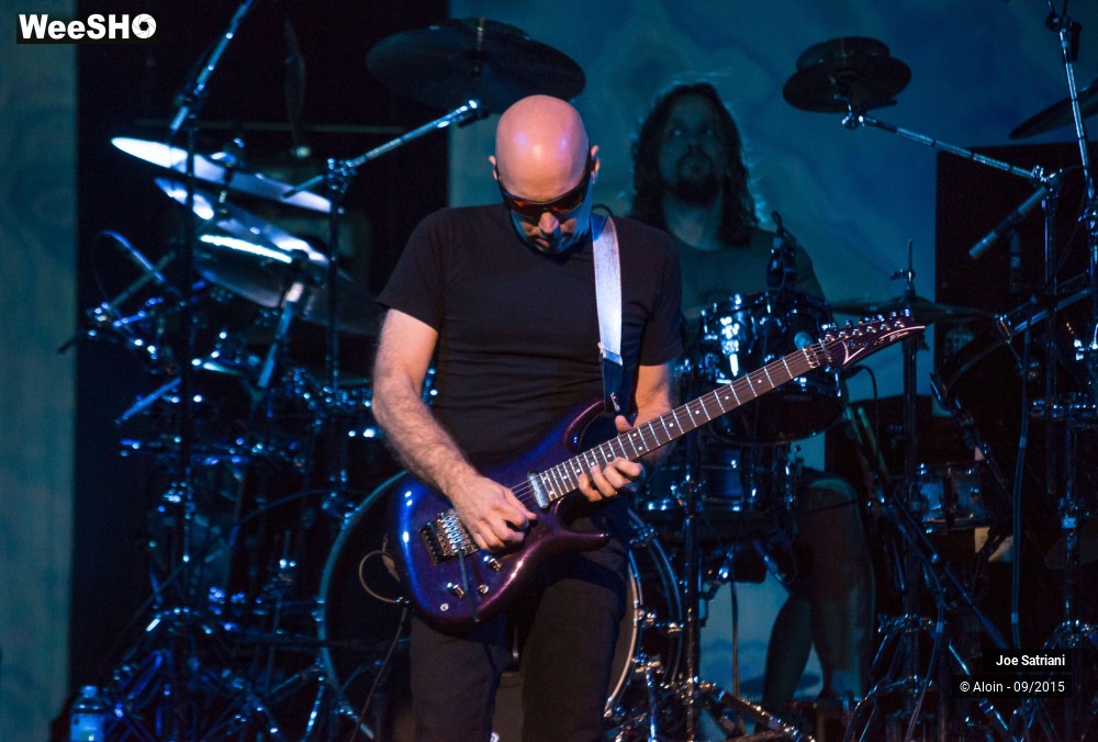 21/22 photos du spectacle Joe Satriani
