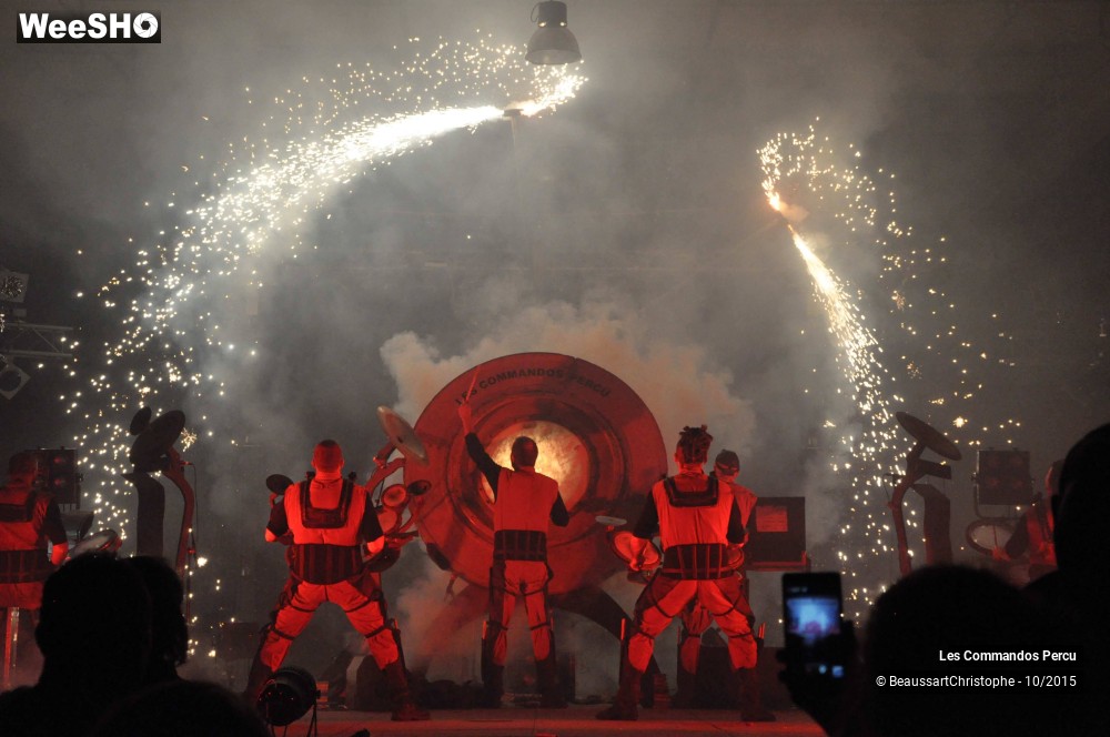 10/44 photos du spectacle Les Commandos Percu