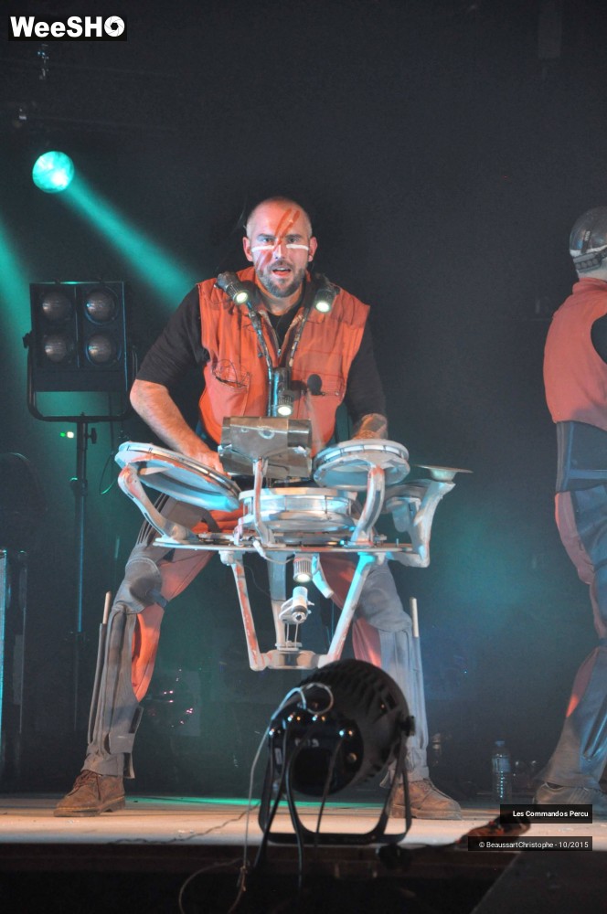 27/44 photos du spectacle Les Commandos Percu