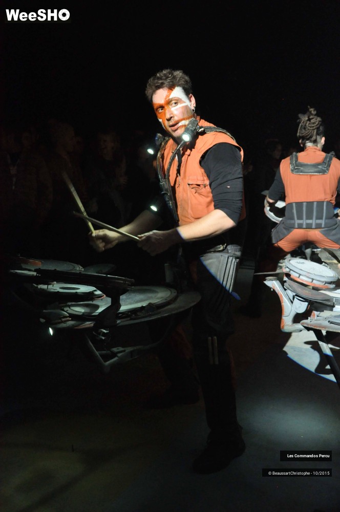 32/44 photos du spectacle Les Commandos Percu