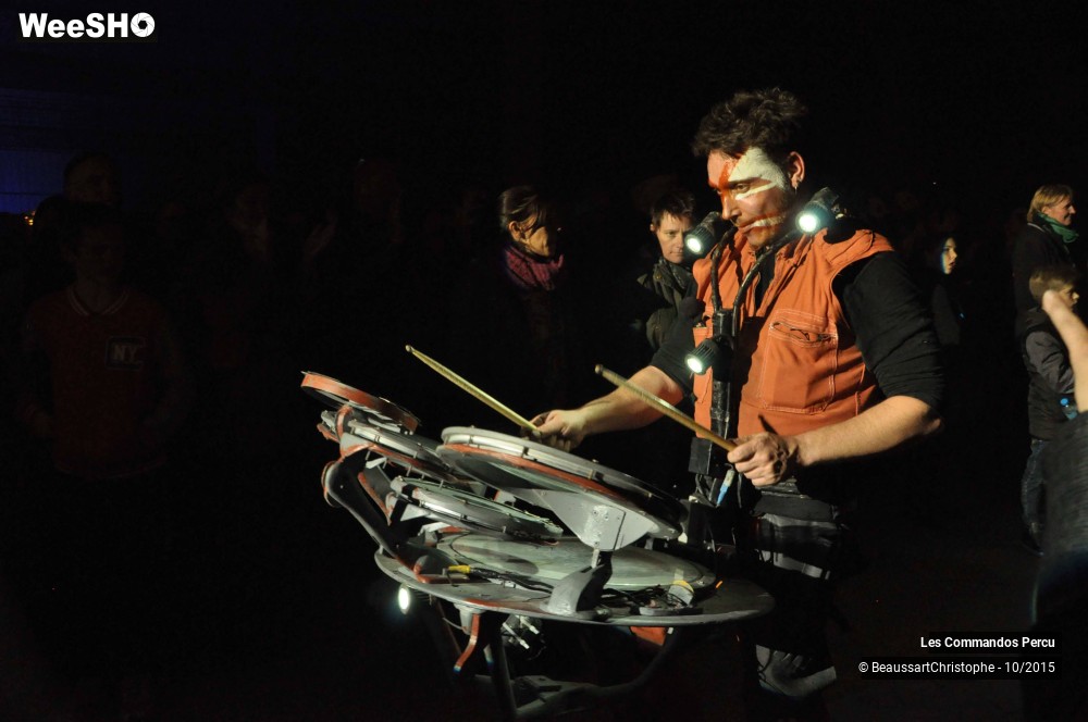 35/44 photos du spectacle Les Commandos Percu
