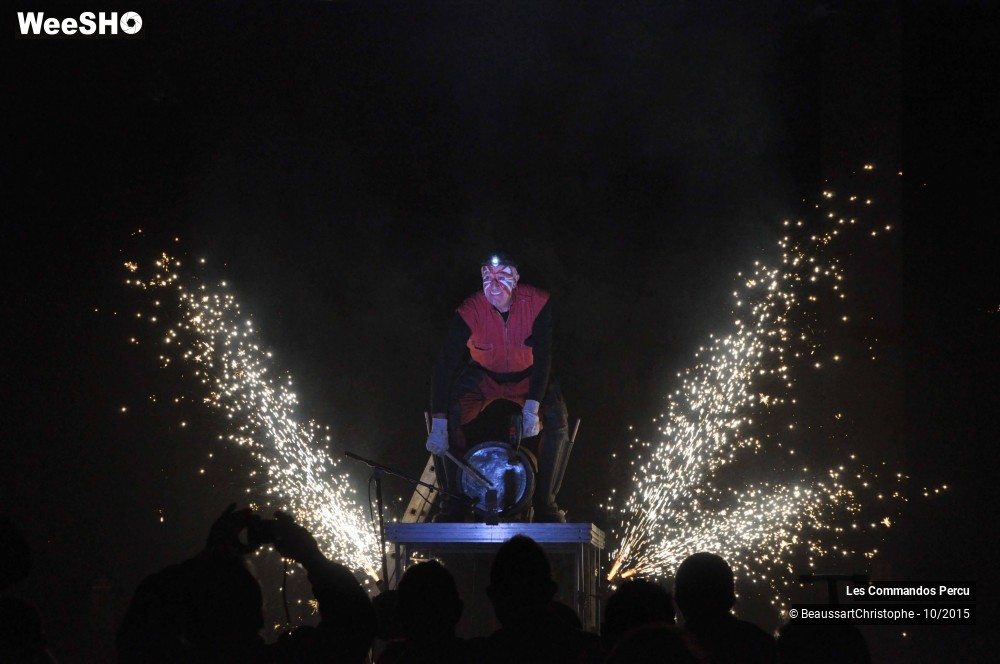 38/44 photos du spectacle Les Commandos Percu
