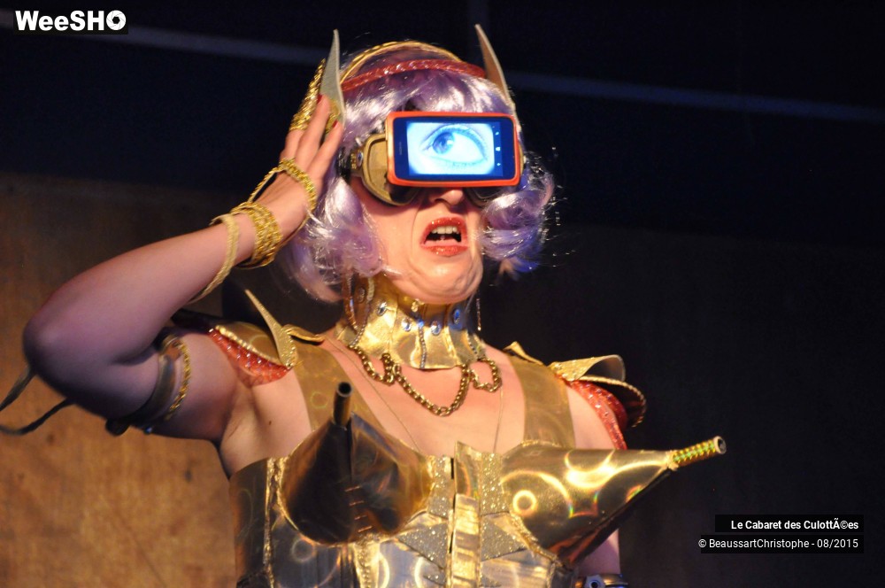 18/20 photos du spectacle Le Robot, Le Cabaret des Culottées