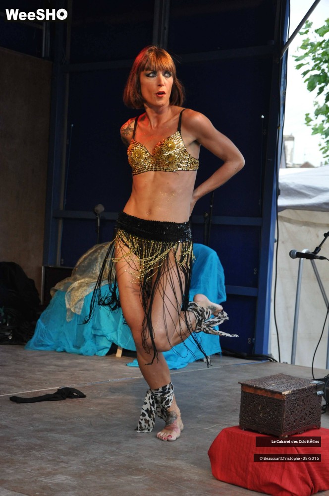 2/37 photos du spectacle Femme Primitive,  Le Cabaret des Culottées
