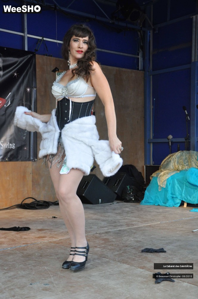 12/35 photos du spectacle La Voleuse, Le Cabaret des Culottées