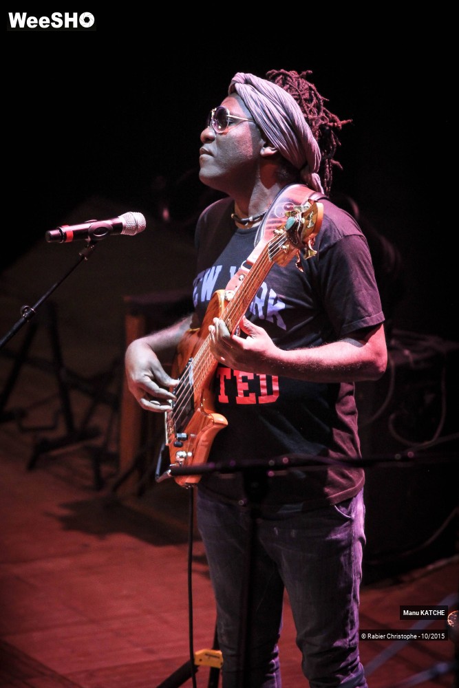 18/34 photos du spectacle Manu Katché
