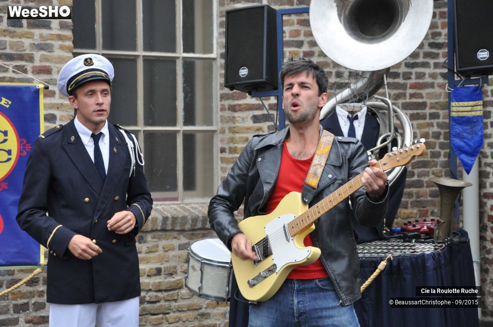 10/45 photos du spectacle La Fanfare Ric-Rac