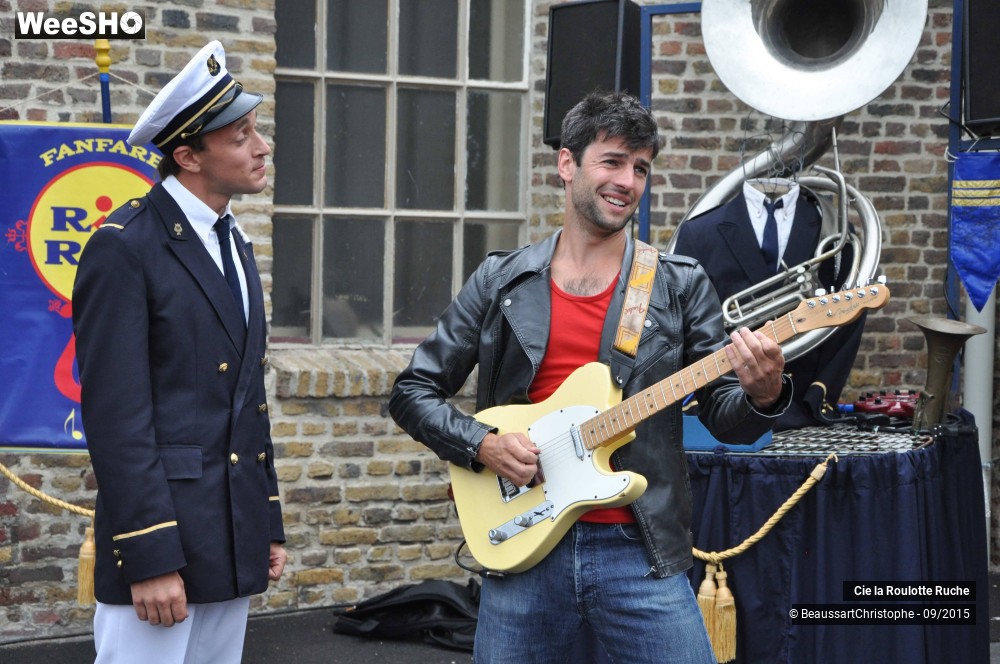 31/45 photos du spectacle La Fanfare Ric-Rac