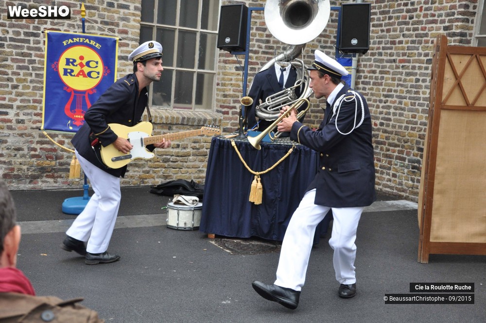 38/45 photos du spectacle La Fanfare Ric-Rac
