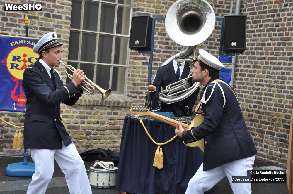 44/45 photos du spectacle La Fanfare Ric-Rac