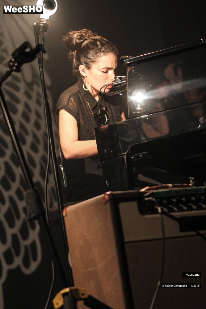 5/11 photos du spectacle Yael Naim