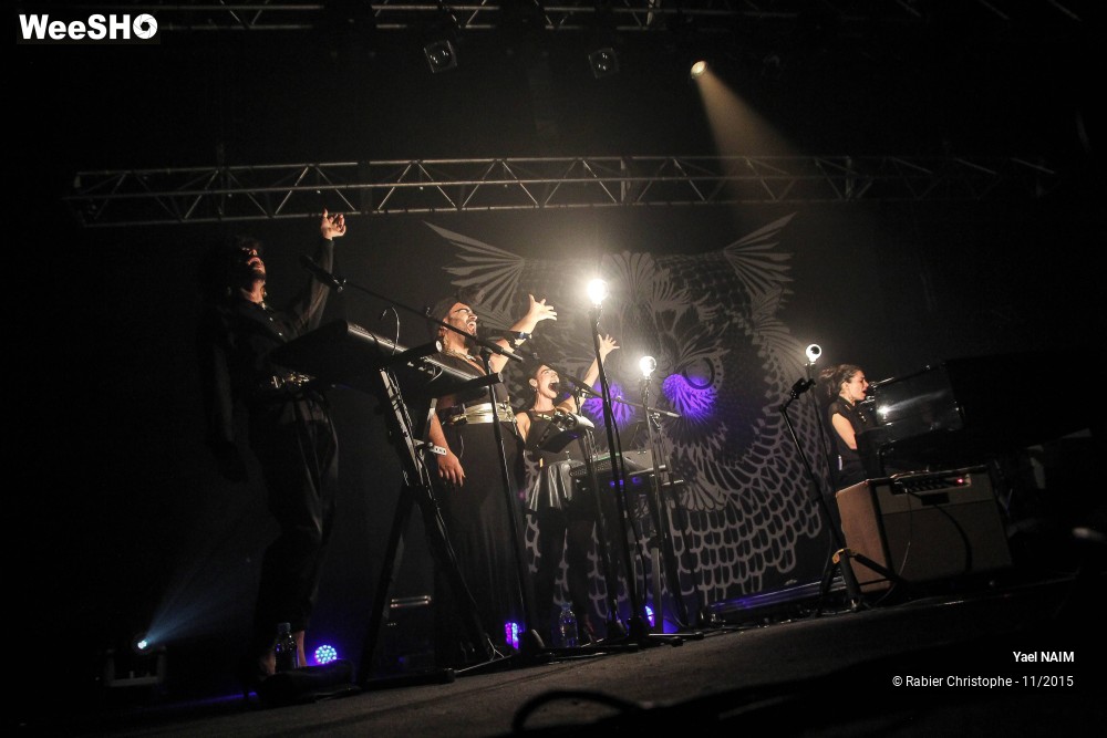 8/11 photos du spectacle Yael Naim