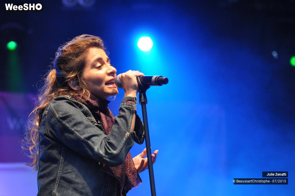 11/34 photos du spectacle Julie Zenatti