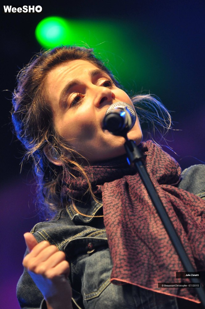 18/34 photos du spectacle Julie Zenatti