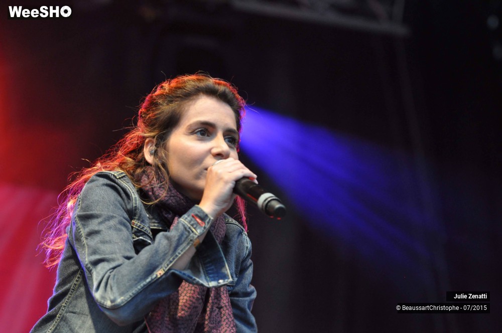 20/34 photos du spectacle Julie Zenatti