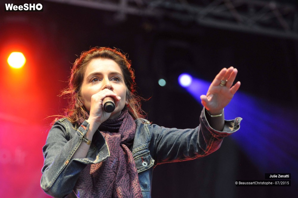 21/34 photos du spectacle Julie Zenatti