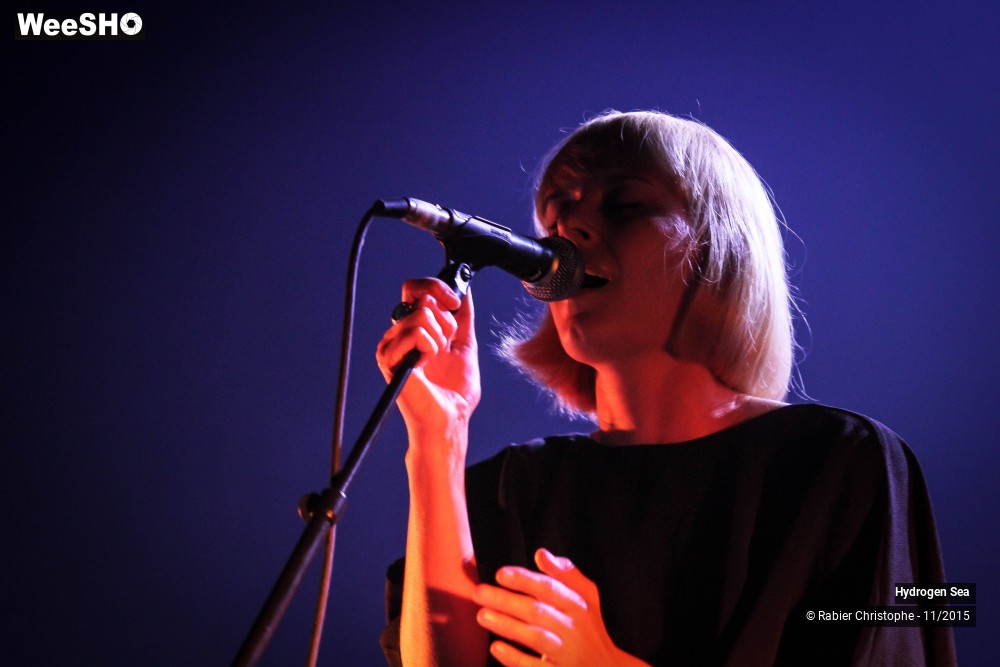 2/25 photos du spectacle Hydrogen Sea