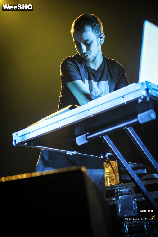 16/25 photos du spectacle Hydrogen Sea