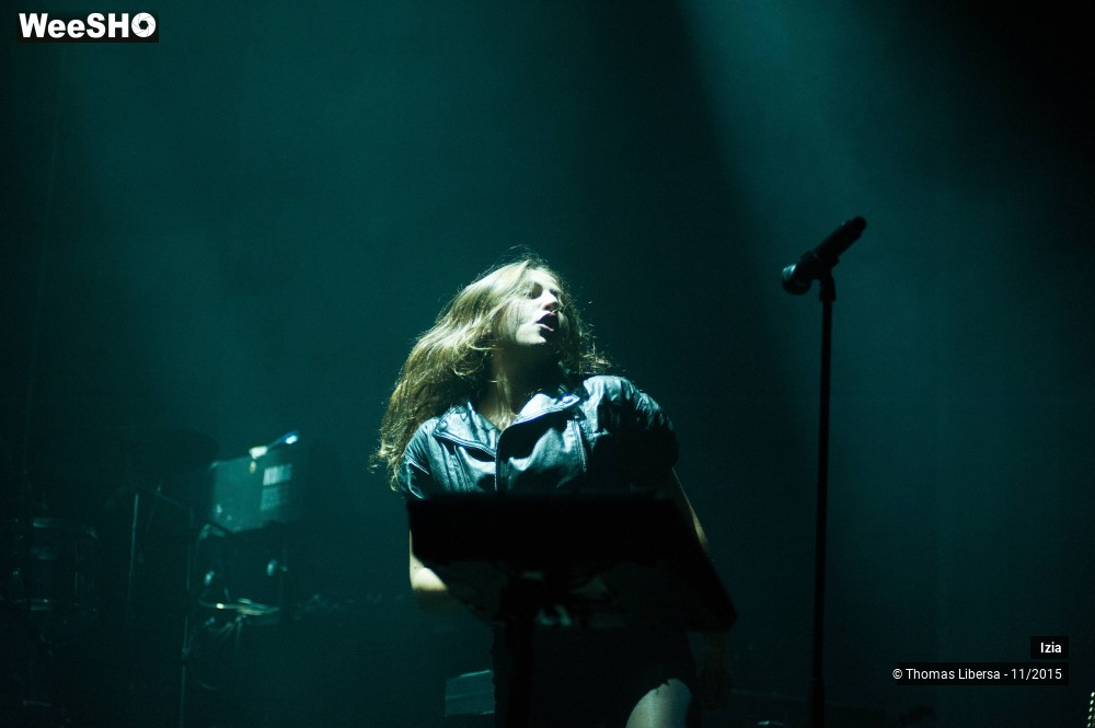 28/35 photos du spectacle Izia