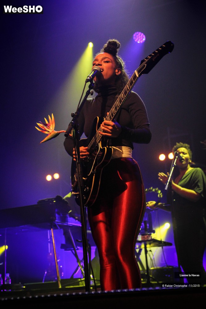 16/37 photos du spectacle Lianne la Havas