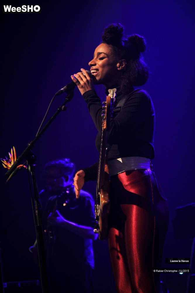 35/37 photos du spectacle Lianne la Havas