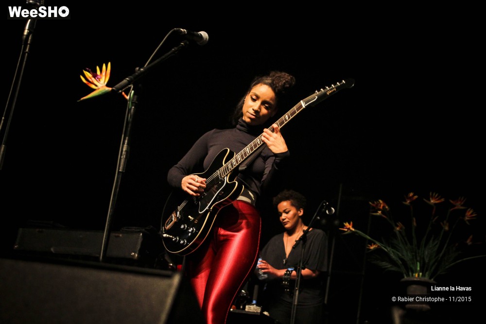 37/37 photos du spectacle Lianne la Havas