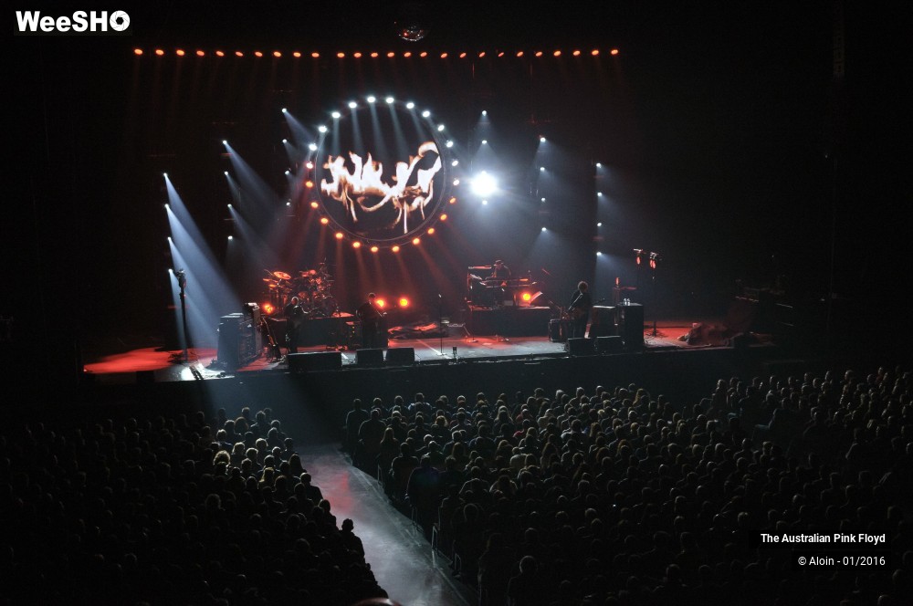 15/18 photos du spectacle the Australian Pink Floyd show