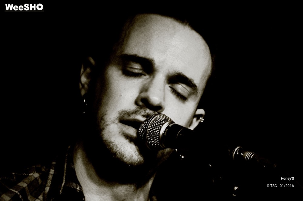 19/20 photos du spectacle Honey's